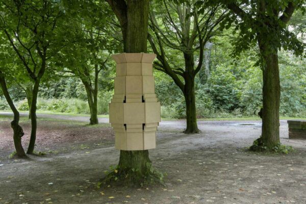 Carsten_Gliese_Parasit_2024_Vorgebirgsparkskulptur_03